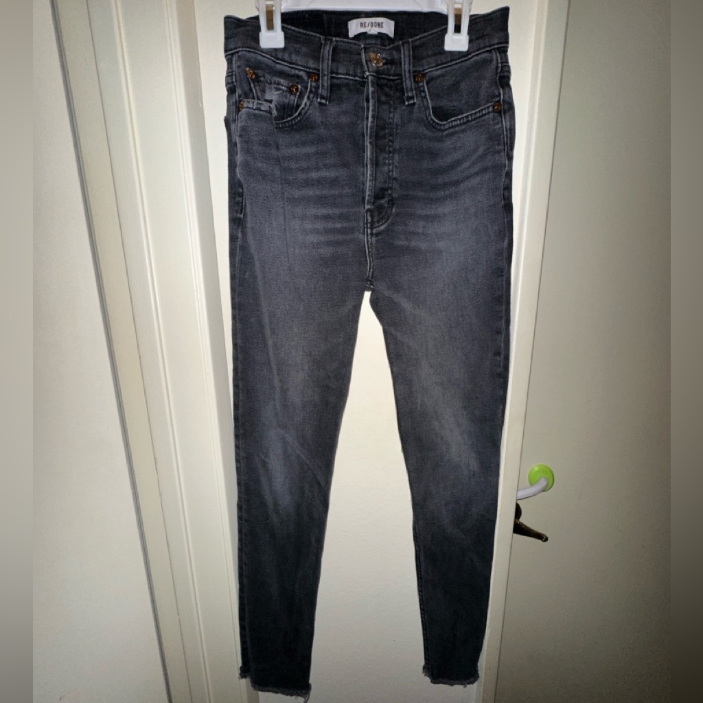 Re/Done Size 26 Distressed Jeans